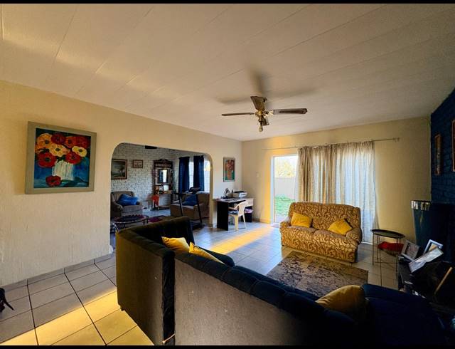 3 BEDROOM DUPLEX FOR SALE IN STRUBENVALE